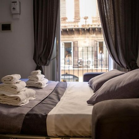 Palermo Al Centro - Appartamento Vittorio Eksteriør billede